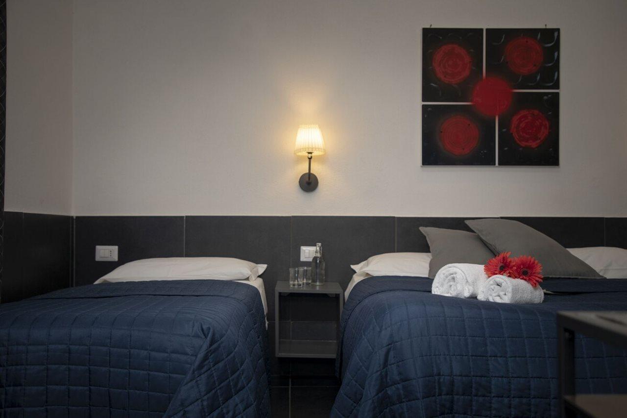 Hotel Ideal Napoli Esterno foto